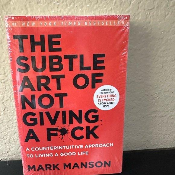 Other - The Subtle Art of Not Giving a F*ck Book + Everything is F*cked